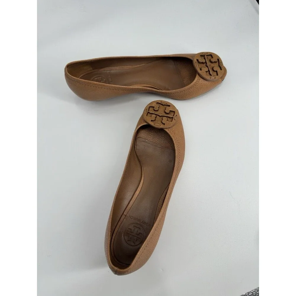 tory burch shoes 8 1/2 M tan flats shoes EUC